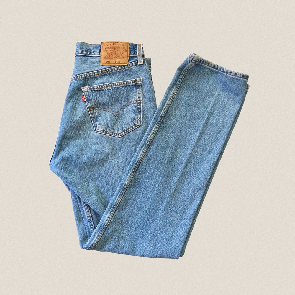 90s Vintage Levi’s Straight 501 Medium Wash Jeans